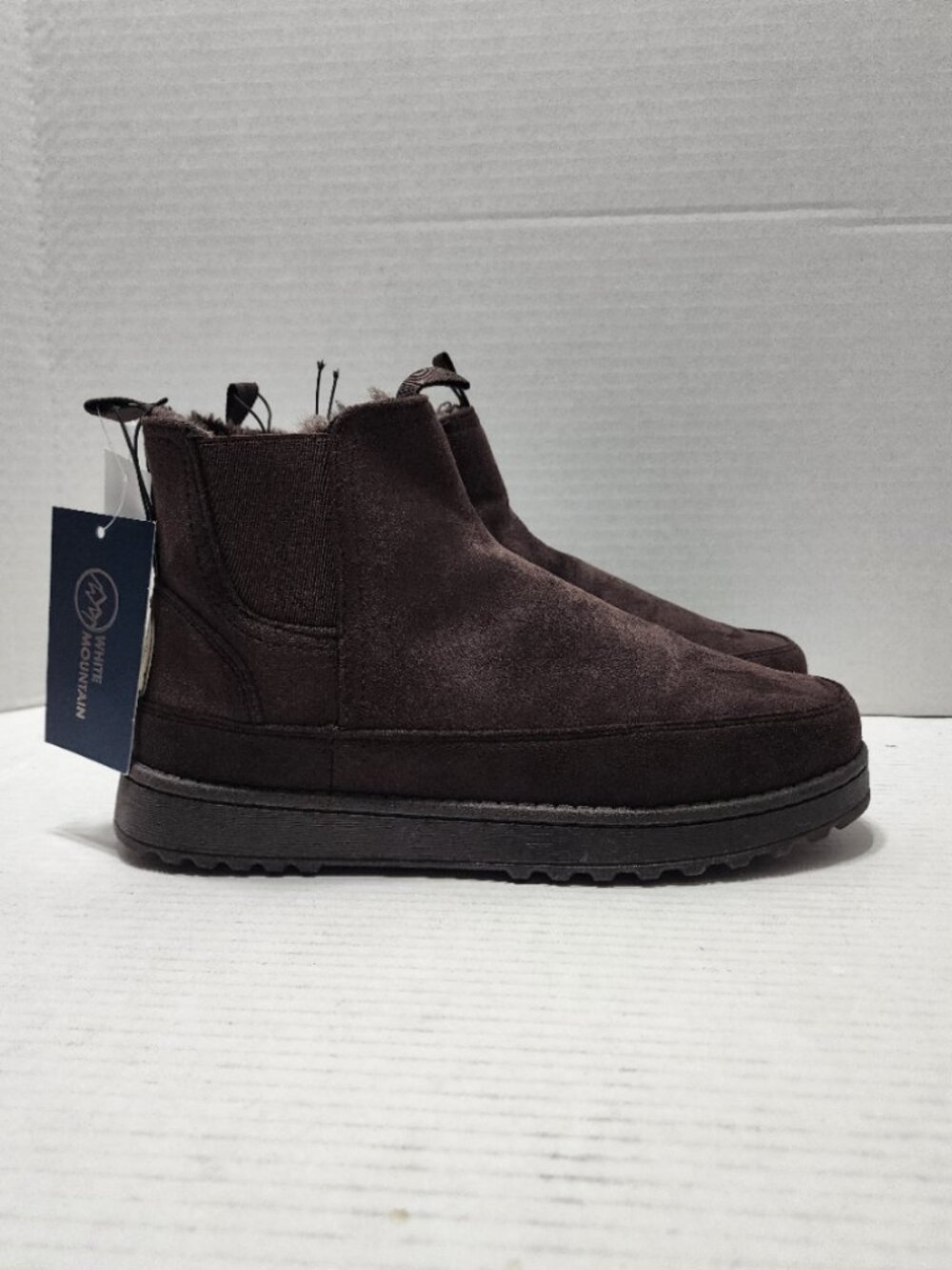 New White Mountain Isleworth Dark Brown Boot - Faux Suede & Fur - Size 10